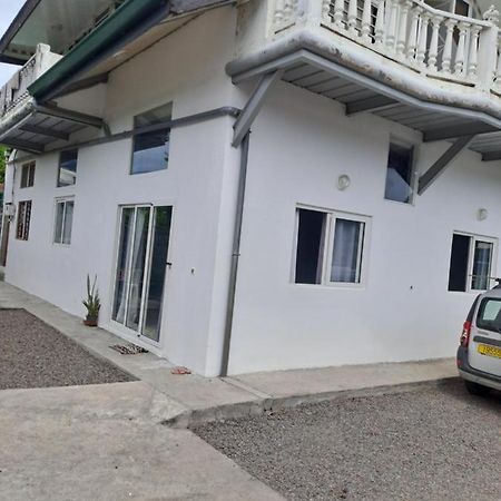 Manate hebergement Appartement Faaa Buitenkant foto